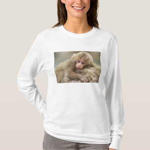Schneemonchbaby, Jigokudani, Nagano, Japan 2 T-Shirt