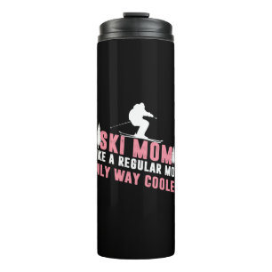 Schneeschlitten-Mama wie eine regelmäßige Mama nur Thermosbecher