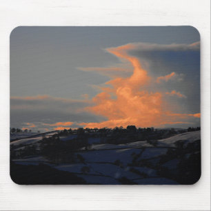 Schneewolken über Newtown, Powys Mousepad