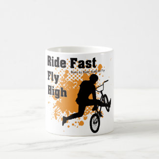 Schnell fahren, Fly hoch Kaffeetasse