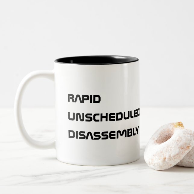 schnelle, unplanmäßige Demontage Zweifarbige Tasse (Mit Donut)