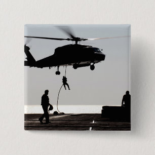 Schnelles Seil des Personals aus einem SH-60F Button