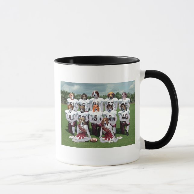 schnüffelt Fußball herum Tasse (Rechts)