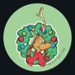 Schnürsenkel | Max Christmas Wreath Runder Aufkleber<br><div class="desc">Karo dieses lustige Dr. Seuss Design mit Max.</div>