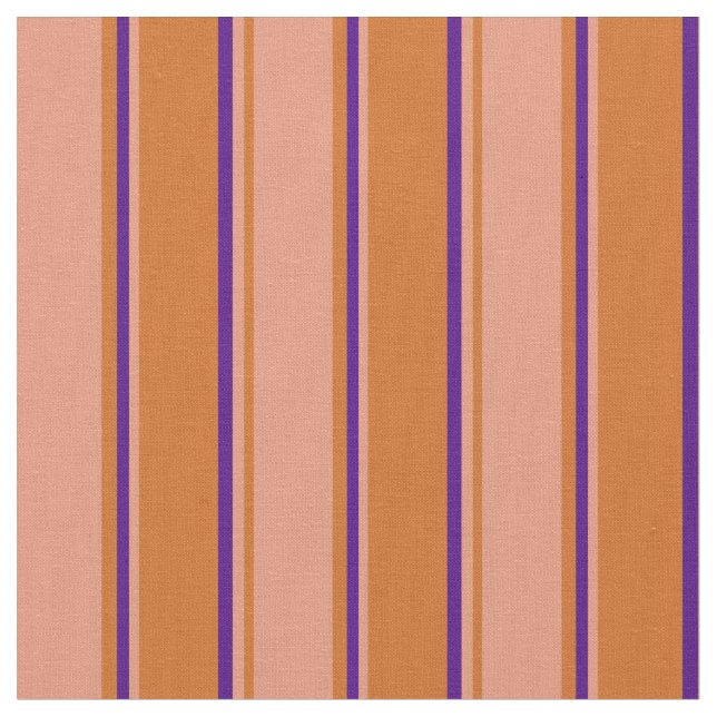 Schokolade, dunkler Lachs und Indigomuster Stoff (Nahaufnahme)