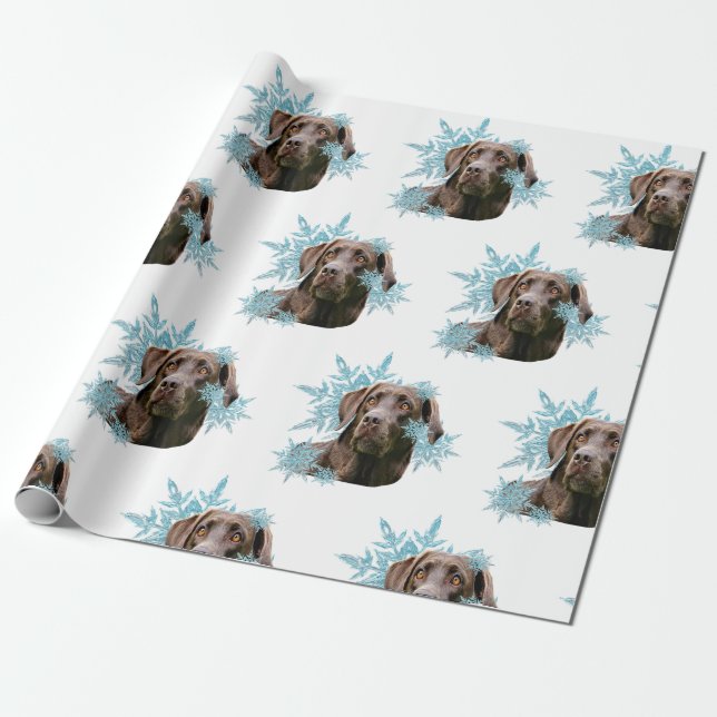 Schokolade Labrador in den Schneeflocken Geschenkpapier (Ungerollt)