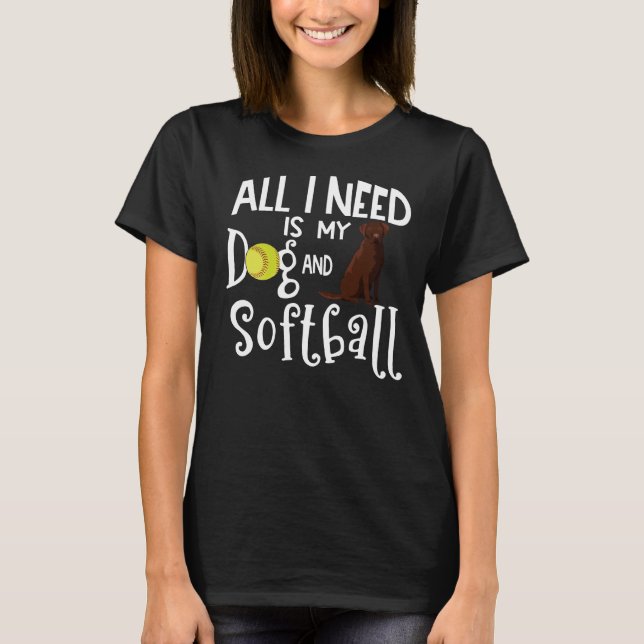 Schokolade Labrador Retriever Dog Softball Player  T-Shirt (Vorderseite)