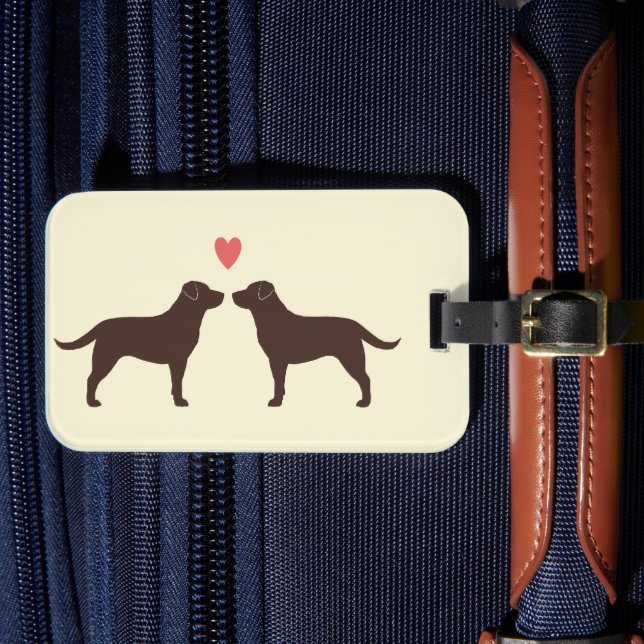 Schokolade Labrador Retrievers mit Herz Gepäckanhänger (Vorderseite Insitu 4)