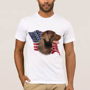 Schokoladen-Labrador retriever-Flagge T-Shirt