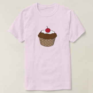 Schokoladenkuchen mit Kirsche T-Shirt