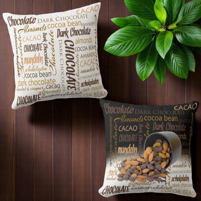 Schokoladenstücke und Mandeln Nahe Fotografie Kissen (Different front and back pillow design)