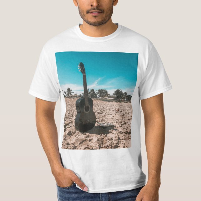 Schöne akustische Gitarre T-Shirt (Vorderseite)