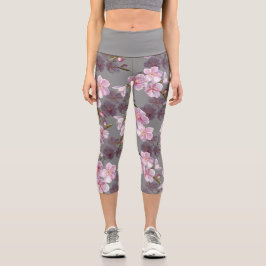 Schöne asiatische Sakura Blossom Floral Capri Leggings