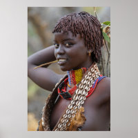 Schöne äthiopische Frau aus Omo Valley