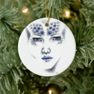 Schöne Außerirdische Frau Miss Universe Originalku Keramikornament