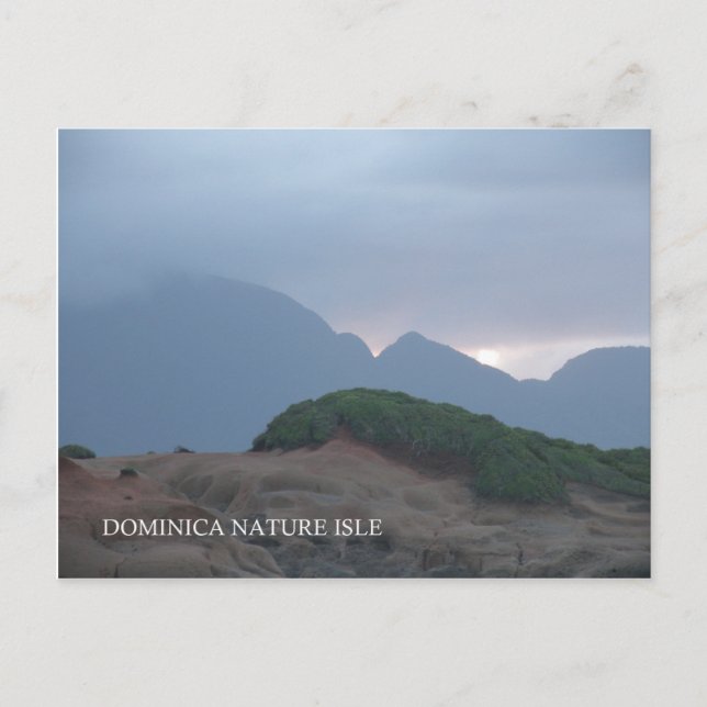 Schöne Aussicht auf die Berge von Dominica Postkarte (Vorderseite)