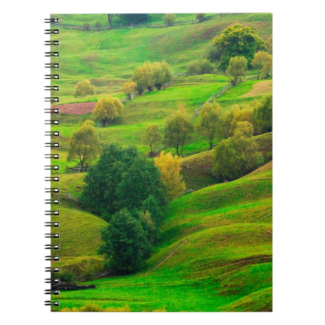Schöne Berglandschaft im Abend Sonnenlicht. Notizblock (Vorderseite)