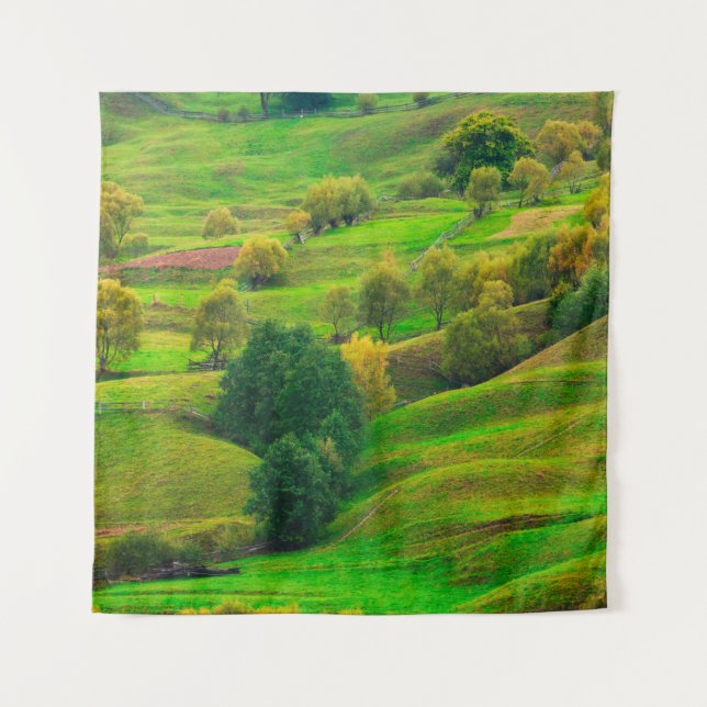 Schöne Berglandschaft im Abend Sonnenlicht.  Wandteppich (Vorderseite)