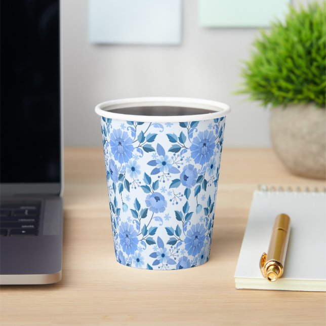 schöne blaue Blumen Design Geschenkmuster für sie Pappbecher (InSitu)