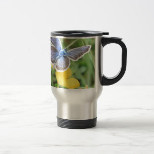 Schöne blaue und weiße Schmetterlinge Reisebecher