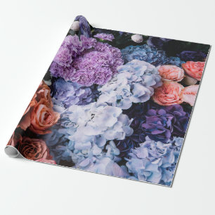 Schöne blühende Blumen (Rosen, Hortensien, Nelken, Geschenkpapier