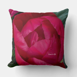 Schöne blühende Rote Peony Kissen