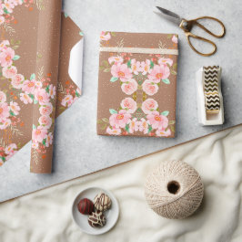 Schöne Blume-Anordnung in Braun Geschenkpapier