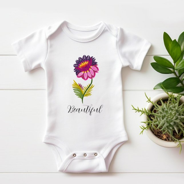 Schöne Blume Baby Strampler (Von Creator hochgeladen)