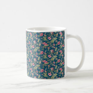 Schöne, blumenfarbene Blume Blauer Hintergrund Kaffeetasse
