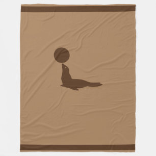 Schöne braune Seelöwe und Ball Fleecedecke