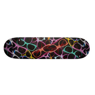 Schöne bunte Sonnenbrille Skateboard