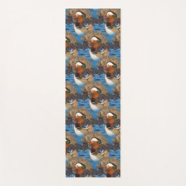 Schöne Chatty Mandarin Duck am See Yogamatte