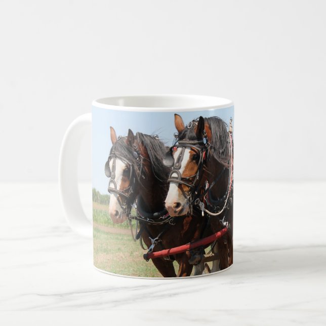 Schöne Clydesdale Pferde pflügen Kaffeetasse (Vorderseite Links)