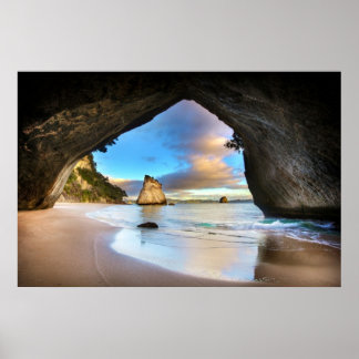 Schöne Cove Poster