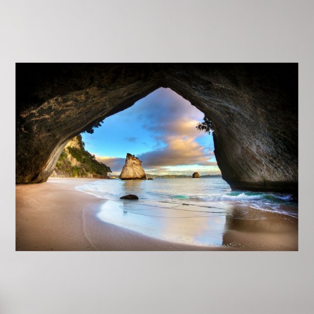 Schöne Cove Poster (Vorne)