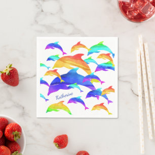 Schöne Delphine im Regenbogen mit Vorname Serviette
