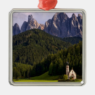 Schöne einsame, isolierte Kirche namens Rainui 2 Ornament Aus Metall