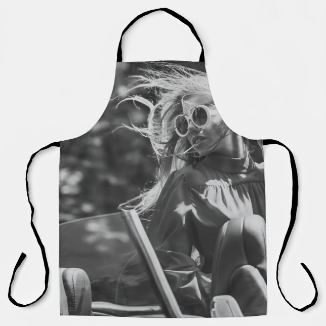 Schöne Frau in Cabriolet Schürze (Vorderseite)