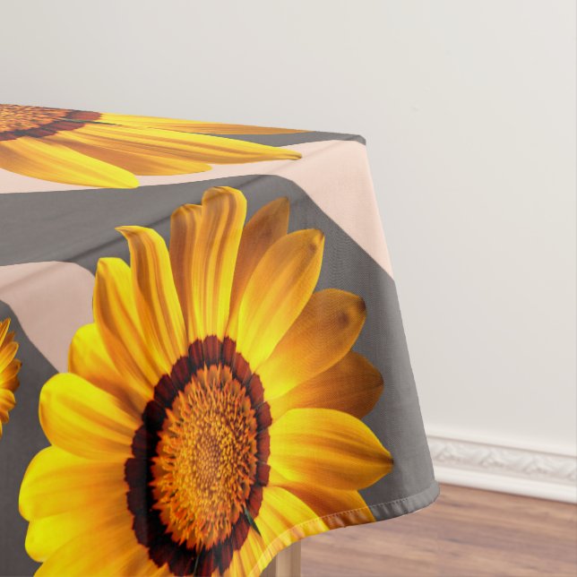 Schöne gelbe Blumen auf grauen, braunen Streifen Tischdecke (Beispiel)