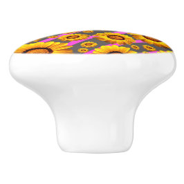 Schöne gelbe Blumen auf grauen, rosa Streifen Keramikknauf