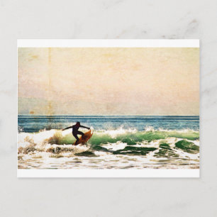 Schöne Huntington Beach Surfer Riding Waves Postkarte