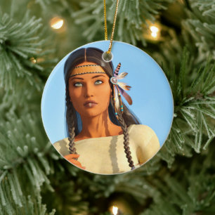 Schöne indianische Frau Indigene Kleidung Keramik Ornament