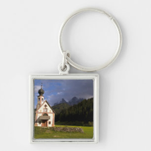 Schöne, isolierte, einsame Kirche namens Rainui Schlüsselanhänger
