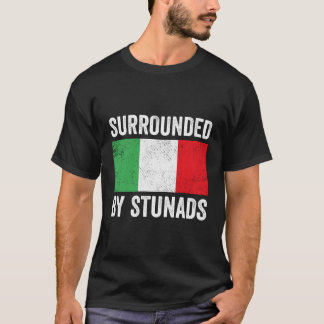 Schöne italienische Geschenke umgeben von Stunads T-Shirt