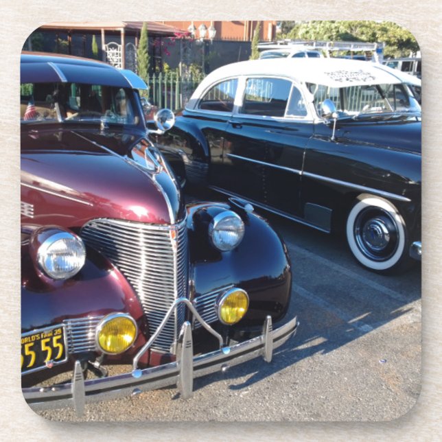 Schöne klassische Autos auf der Automesse Untersetzer (Vorderseite)