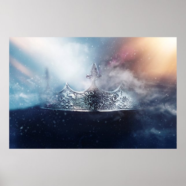 Schöne Königin und Königskrone Poster (Vorne)