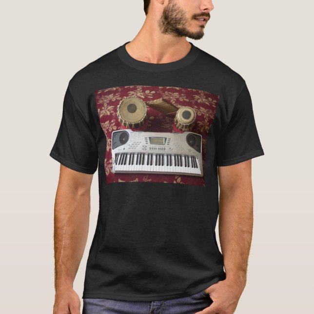 Schöne Kreative Ecke: Musikalisches Tapezierhaus T-Shirt (Vorderseite)