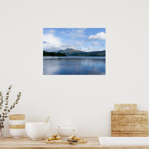 Schöne Landschaft in Schottland - Loch Lemond Poster