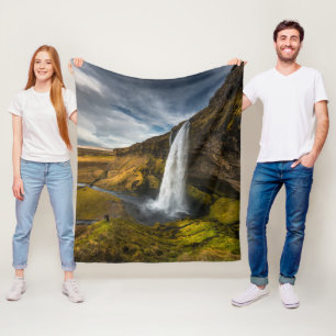 Schöne Landschaftsansicht von Seljalandsfoss Fleecedecke