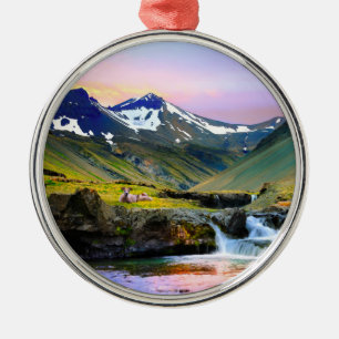 Schöne Landschaftslandschaft von Island Ornament Aus Metall